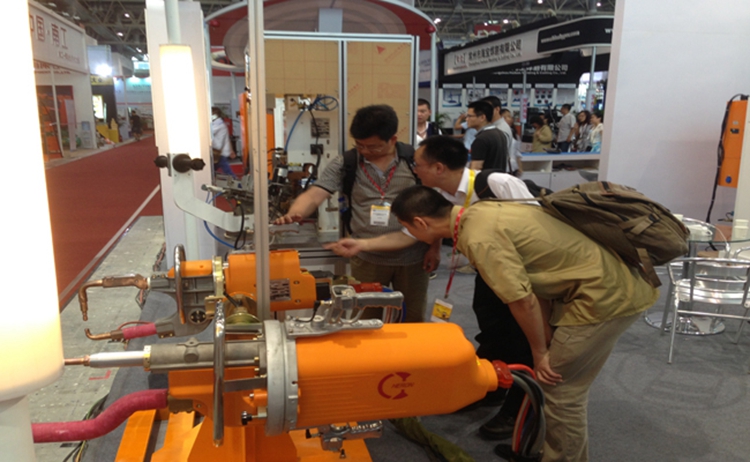 1570860555407140.jpg 20140814163414_32172.jpg